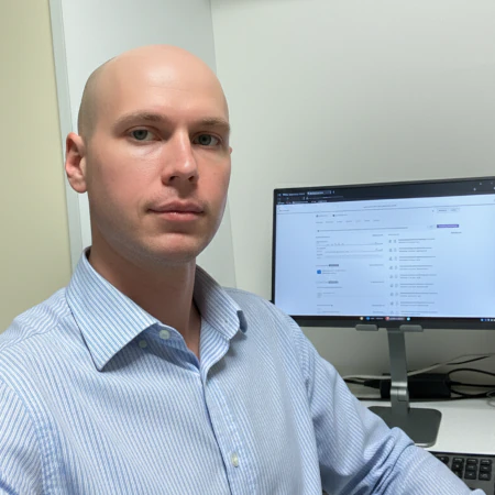 Douglas Kadlec working remote in Seoul, South Korea